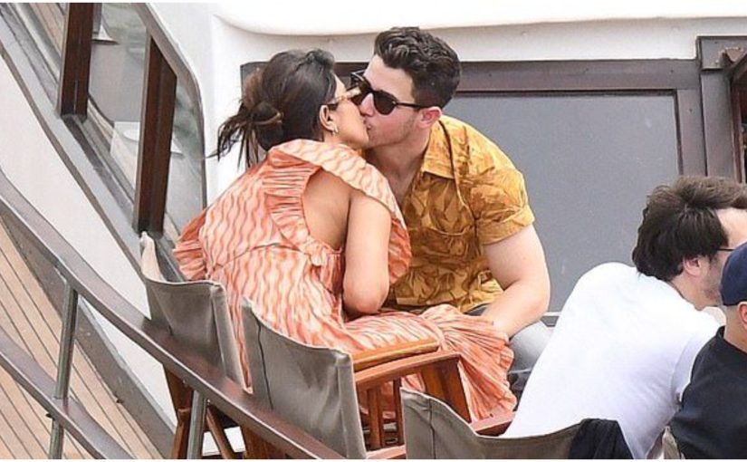 Priyanka Chopra kiss Nick Jonas