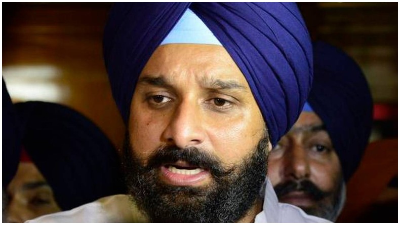 Majithia moves high court for anticipatory bail: शिरोमणि अकाली दल के वरिष्ठ नेता और पूर्व कैबिनेट मंत्री बिक्रम सिंह मजीठिया ने अपनी जमानत के लिए उच्च न्यायालय का दरवाजा खटखटाया