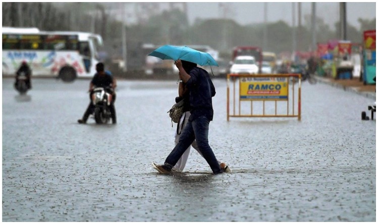 Heavy Rain In Tamil Nadu: तमिलनाडु में बारिश से 3 लोगों की मौत, चेन्नई डूबा !