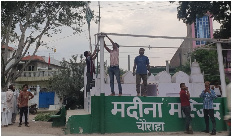 Medina Mosque: कराची में मदीना मस्जिद गिराने के आदेश पर धार्मिक हिंसा शुरू, सुप्रीम कोर्ट को मिली धमकी