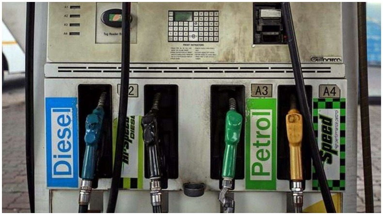 Petrol-Diesel price cut in Jharkhand: झारखंड में 25 रुपये सस्ता हुआ पेट्रोल मुख्यमंत्री ने किया ऐलान