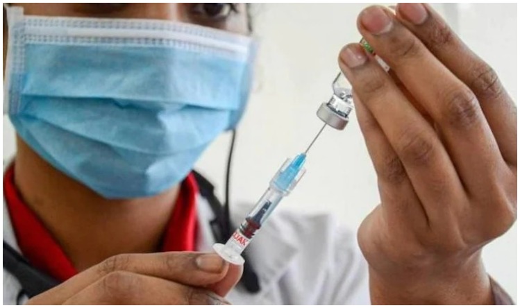 Vaccination in Chandigarh: चंडीगढ़ में एक दिन में सबसे अधिक 49 कोविड मामले और 13000 रिकॉर्ड टीकाकरण