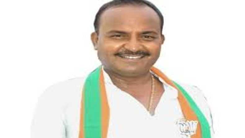 MLA Vinay Shakya Quit BJP : बीजेपी विधायक विनय शाक्य ने छोड़ी पार्टी, स्वामी प्रसाद मौर्य को फॉलो करेंगे