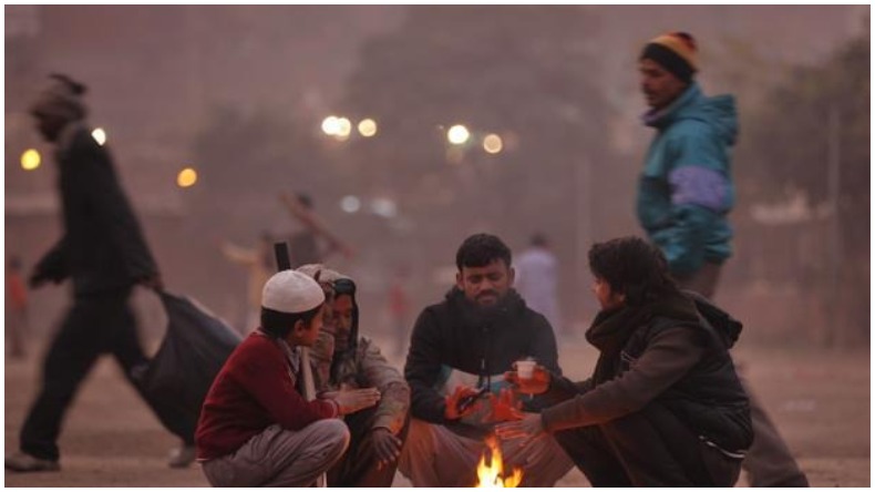 Weather Forecast today: इन राज्यों में भारी बारिश के साथ पड़ेगी कड़ाके की ठंड, जानें अपने राज्य का हाल