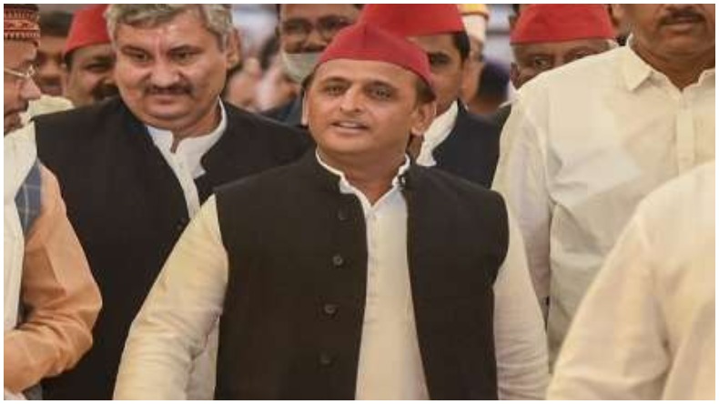 Akhilesh Yadav Congratulates Satish Mahana: राइट साइड से आए हैं, लेकिन लेफ्ट का भी ध्यान रखिएगा, अखिलेश ने यूँ दी सतीश महाना को बधाई