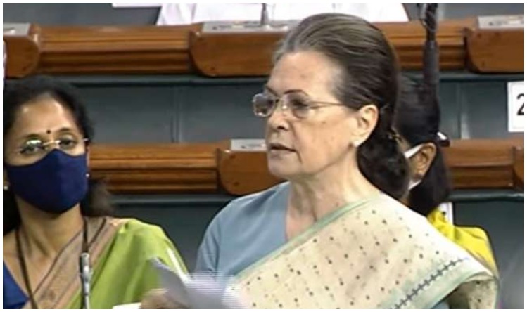 Sonia Gandhi in Lok Sabha: कांग्रेस अध्यक्ष सोनिया गांधी ने कहा सत्ता से मिलकर सामाजिक सौहार्द खराब कर रहा सोशल मीडिया