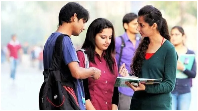 UGC ने जारी किया आदेश, पाकिस्तान में पढ़ाई की तो भारत में नहीं मिलेगी नौकरी