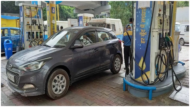 Petrol-Diesel Price Today: आम आदमी पर महंगाई की मार जारी,, 13 दिन में आज 11वीं बार बढ़े ईंधन के दाम