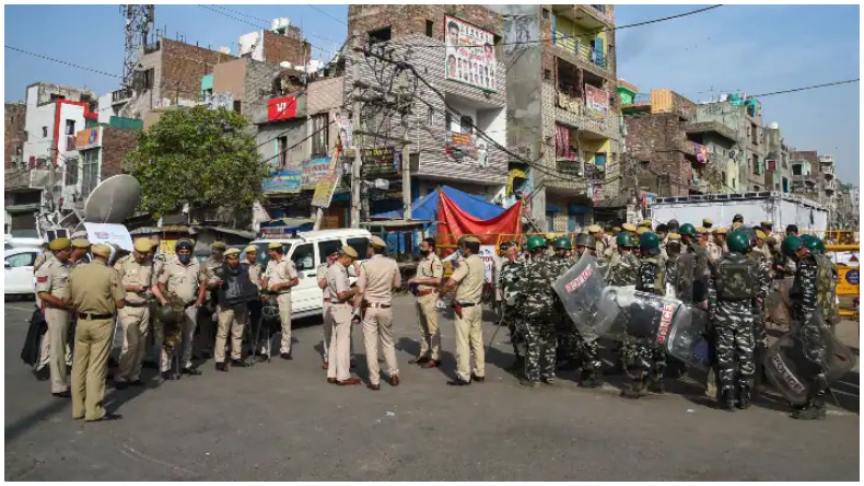 जहांगीरपुरी हिंसा: दिल्ली पुलिस को कोर्ट की फटकार पूछा बिना इजाजत कैसे निकला जुलूस?