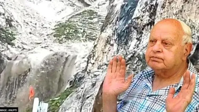 Amarnath Cloudburst: फारूक अब्दुल्ला ने उठाए सवाल- ‘जोखिम भरी जगह पर टेंट क्यों लगाए गए ‘?