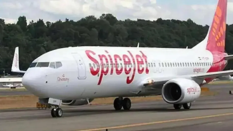 Spicejet के विमान की मुंबई में आपातकालीन लैंडिंग, 17 दिन में तकनीकी खराबी की 7वीं घटना