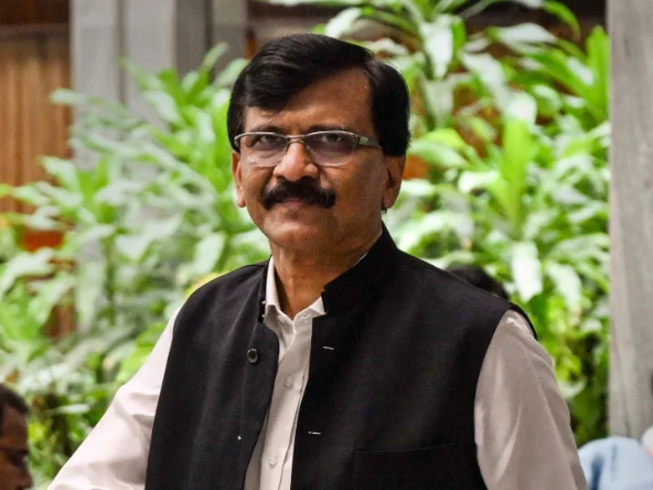 Sanjay Raut के जांच में सहयोग ना करने पर घर पहुंची  ED की टीम, पूछताछ जारी..