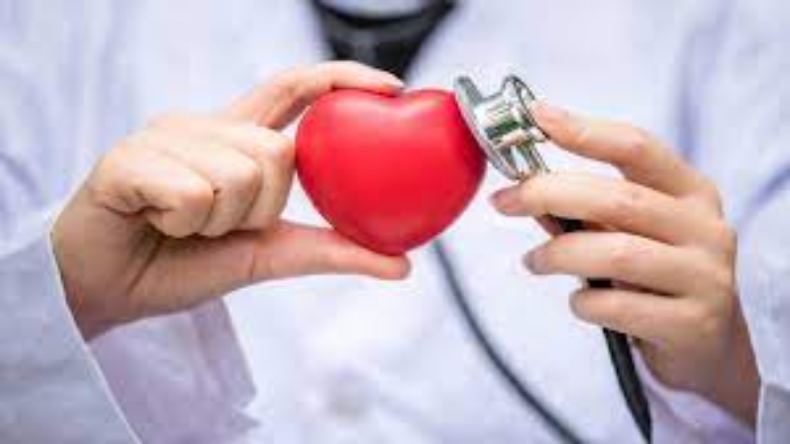 Heart Tips: क्या आपको हार्ट अटैक के खतरे से बचना है?, तो करें इन चीजों से तौबा