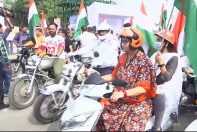 Tiranga Bike Rally: बीजेपी का बड़ा आरोप, तिरंगा बाइक रैली में विपक्ष का नहीं आया एक भी सांसद