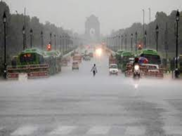 Delhi Weather Update: दिल्ली में दो दिन और नहीं रुकने वाली बारिश, लग सकता है भीषण जाम