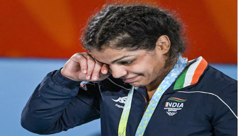 Sakshi Malik: गोल्ड जीत कर पोडियम पर रो पड़ी साक्षी मलिक, रियो ओलंपिक में भी जीत चुकी हैं मेडल