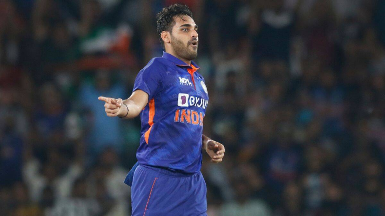 IND vs AFG: अफगानिस्तान के खिलाफ भुवनेश्वर ने झटके 5 विकेट, चहल को पीछे छोड़ भारत के बने नंबर-1 गेंदबाज