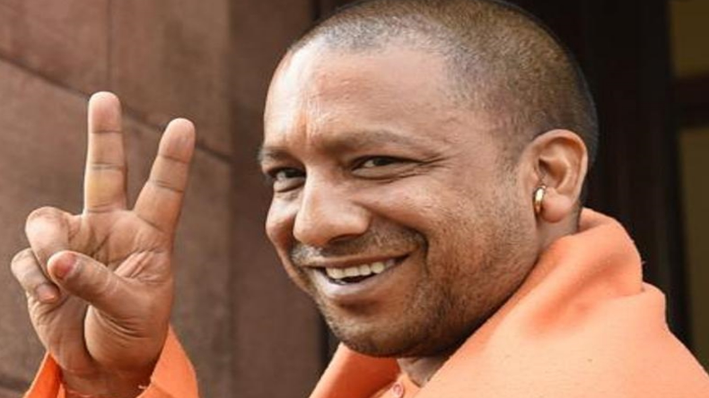 Yogi Adityanath: सीएम योगी का ट्विटर पर दबदबा, फॉलोअर्स के मामले में राहुल गांधी को छोड़ा पीछे