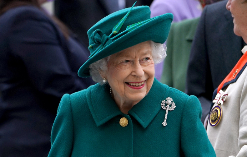 Queen Elizabeth II : ब्रिटेन समेत 15 देशों की महारानी थी एलिज़ाबेथ, देखें लिस्ट