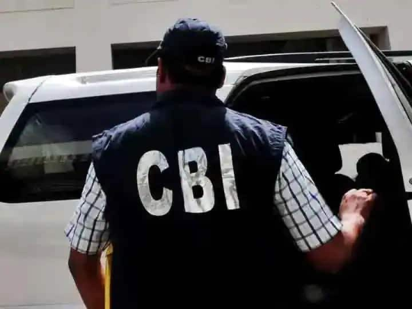 जम्मू-कश्मीर SI भर्ती घोटाला: CBI ने 33 जगहों पर की छापेमारी, DSP और CRPF के दफ्तर में भी तलाशी