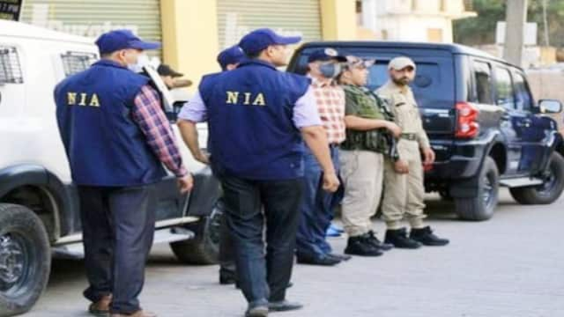 NIA Raid: देशभर में कई गैंगस्टर्स के ठिकानों पर NIA ने कसा शिकंजा, 60 जगहों पर ताबड़तोड़ छापेमारी