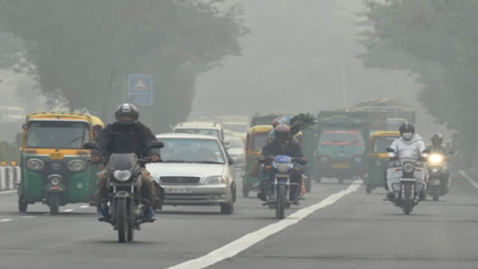 Auto: टू-व्हीलर पर लगती है सर्दी, ठंड भागने के लिए करें ये सस्ता जुगाड़, बस लगेंगे 2 रुपये