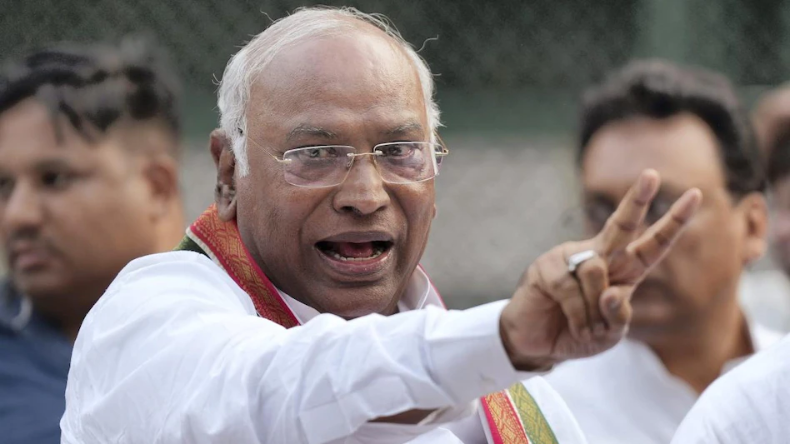 Mallikarjun Kharge: आज कांग्रेस अध्यक्ष की कमान संभालेंगे मल्लिकार्जुन खड़गे, राहुल-सोनिया रहेंगे मौजूद