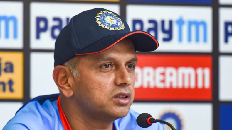 Rahul Dravid: कोच द्रविड़ को इस खिलाड़ी की खल रही कमी, भारत को अकेले जीता देता टी-20 वर्ल्ड कप!