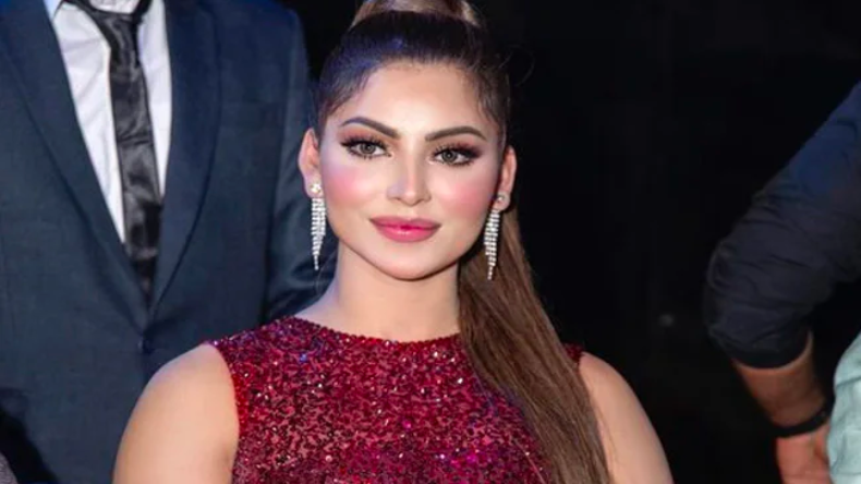 एक इंस्टा पोस्ट के लिए इतना चार्ज करती हैं Urvashi Rautela, खरीद लेंगे फ़्लैट