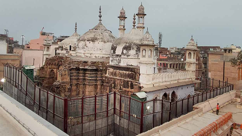 Gyanvapi Masjid: ज्ञानवापी मामले में आज हाईकोर्ट में होगी सुनवाई, हिंदूपक्ष ने की थी कार्बन डेटिंग की मांग