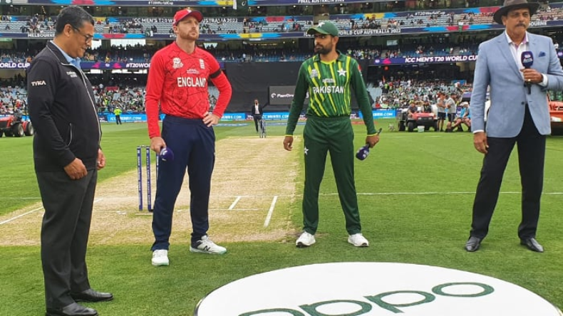 PAK vs ENG:  इंग्लैंड ने टॉस जीतकर पहले गेंदबाजी का लिया निर्णय, बाबर-रिजवान करेंगे पाक पारी की शुरुआत