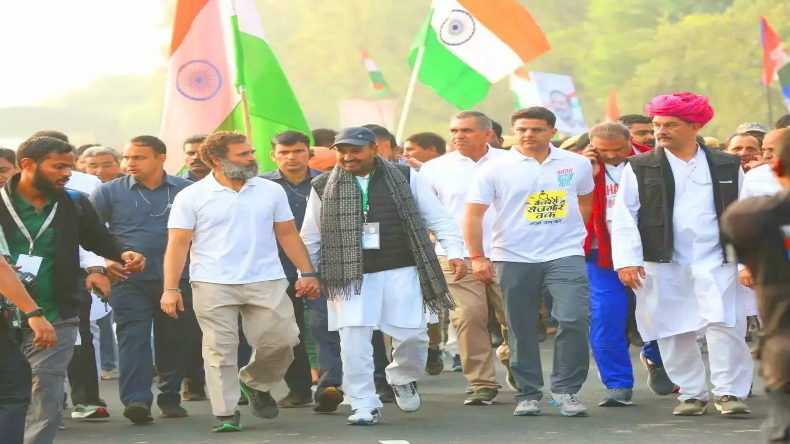 Bharat Jodo Yatra: राजस्थान में ‘ भारत जोड़ो यात्रा ‘ का दूसरा दिन, गहलोत-सचिन समेत कई मंत्री हुए शामिल