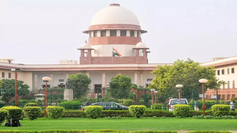 जम्मू-कश्मीर में चुनावी रास्ता हुआ साफ, परिसीमन के खिलाफ याचिका को SC ने किया खारिज