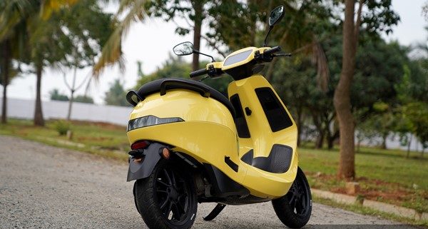 Electric Two Wheelers की डिमांड घटी, जानें किस बात से खफा हुए खरीदार