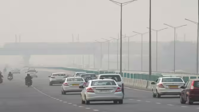 अब प्रदूषित नहीं रही केजरीवाल की दिल्ली, Polluted Cities लिस्ट से बाहर हुआ नाम