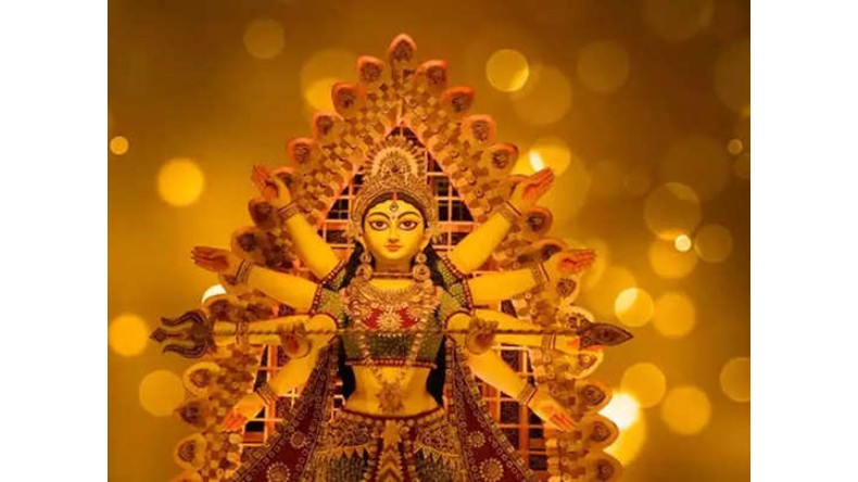 Navratri 2023: नवरात्रि में इन 5 चीजों का ज़रूर करें दान, खुल जाएंगे भाग्य