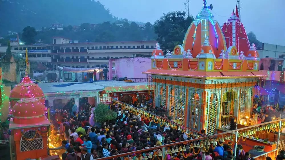 उत्तराखंड का वो मंदिर, जहाँ पूरी होती है निसंतान दंपतियों की मुराद!