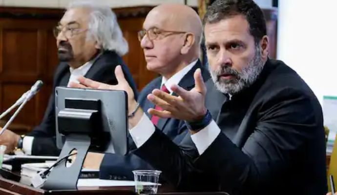 Rahul Gandhi का RSS पर हमला, मुस्लिम ब्रदरहुड से की तुलना, बताया फासीवादी संगठन