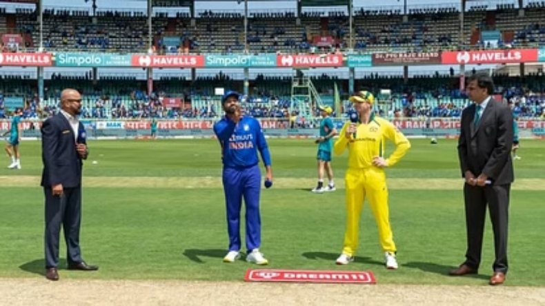 IND vs AUS: ऑस्ट्रेलिया ने जीता टॉस, पहले बल्लेबाजी का लिया फैसला