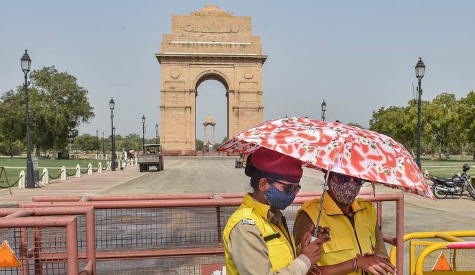 Delhi Weather: दिल्ली में पारा पहुंचा 40 डिग्री के पार, येलो अलर्ट हुआ जारी