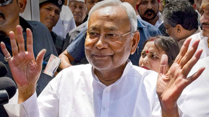 Bihar: Anand Mohan की रिहाई पर CM Nitish का बयान- दिक्कत क्या है…