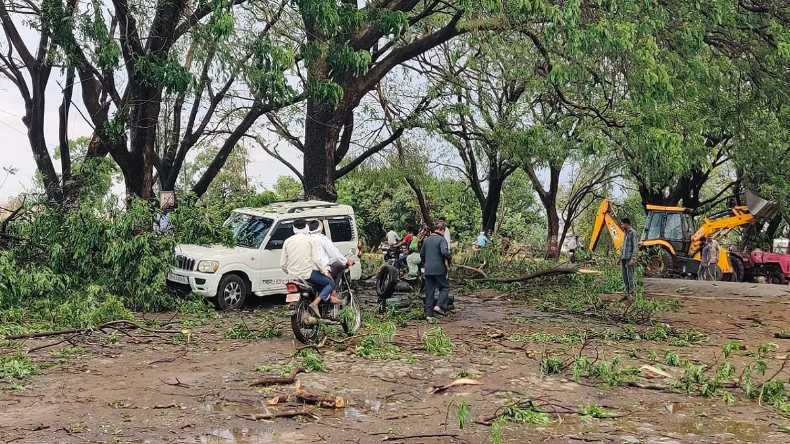 महाराष्ट्र: मराठवाड़ा में बेमौसम बरसात से 10 लोगों ने गंवाई जान, 14 हजार से ज्यादा किसान प्रभावित