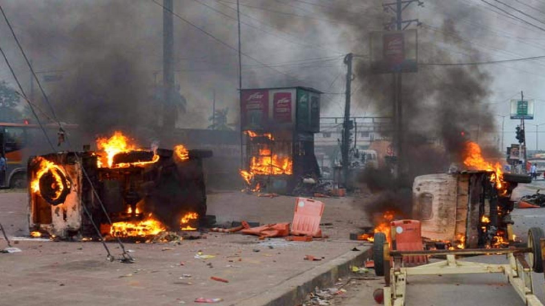 पश्चिम बंगाल: रामनवमी के दिन हावड़ा में हुई हिंसा पर राज्यपाल सख्त, CM ममता से मांगी रिपोर्ट