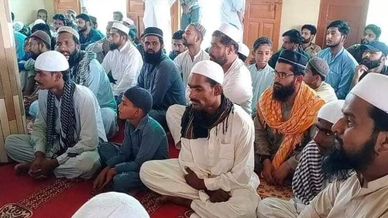 Pakistan : पाकिस्तान में अल्पसंख्यकों का धर्मांतरण जारी, 50 हिंदुओं ने कबूला इस्लाम