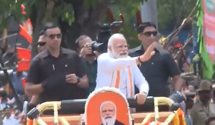 Karnataka Election: बेंगलुरू में पीएम मोदी के रोड शो का आज दूसरा दिन, जनता को भी करेंगे संबोधित