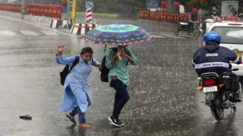 Weather: Delhi में 46 डिग्री के कहर के बाद आज से मिलेगी राहत! उत्तर भारत में बरसात जानें मौसम का हाल