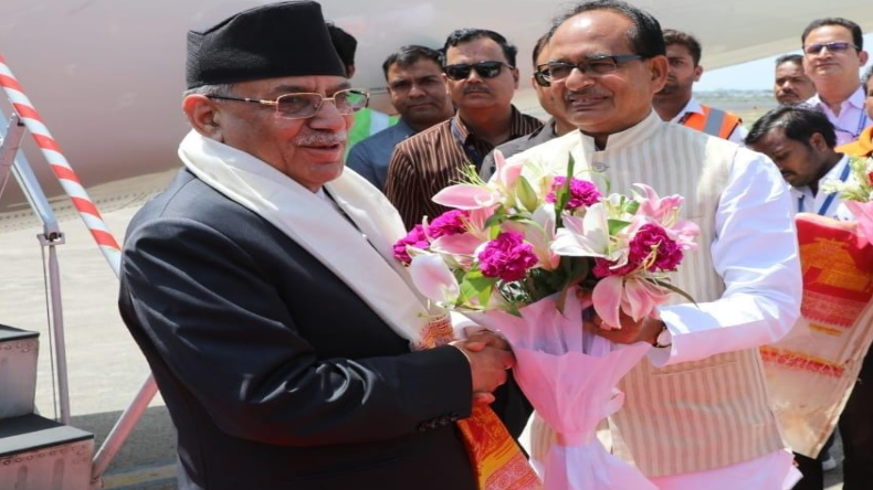 Prachanda Visit India: इंदौर पहुंचे नेपाल के पीएम प्रचंड, मुख्यमंत्री शिवराज ने किया स्वागत