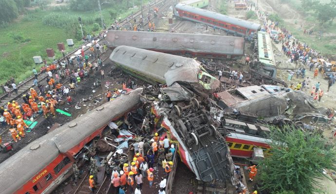 Odisha Train Accident पर जेपी नड्डा ने जताया दुख, पार्टी के सभी कार्यक्रमों को किया स्थगित