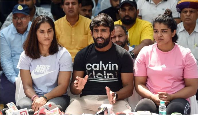 Wrestler Protest: पहलवानों ने गृह मंत्री से की मुलाकात, अमित शाह के सामने रखी ये मांग