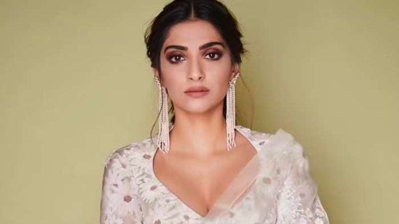 Sonam Kapoor Birthday: लगातार 6 फ्लॉप के बाद ऐसे बदली सोनम कपूर की किस्मत, जानें कैसे मिली सफलता